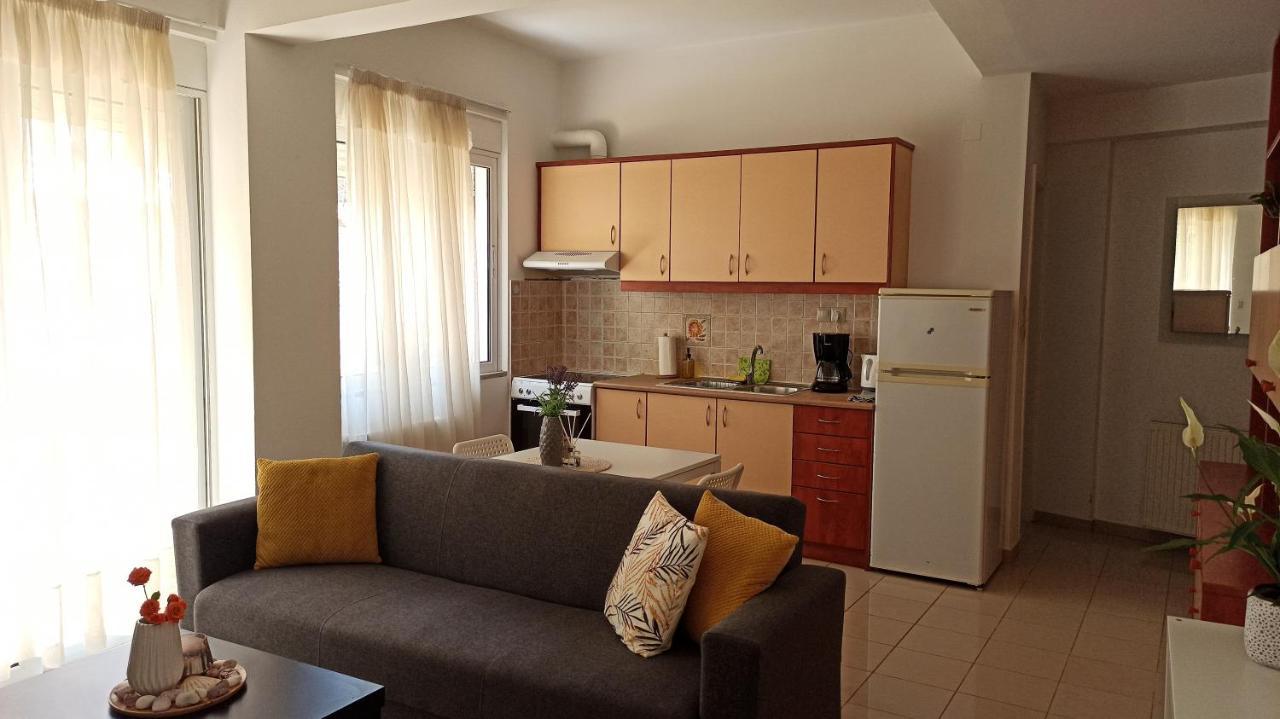 Cozy Flat Close To The Airport/Port And Center Nea Alikarnassos Exteriör bild