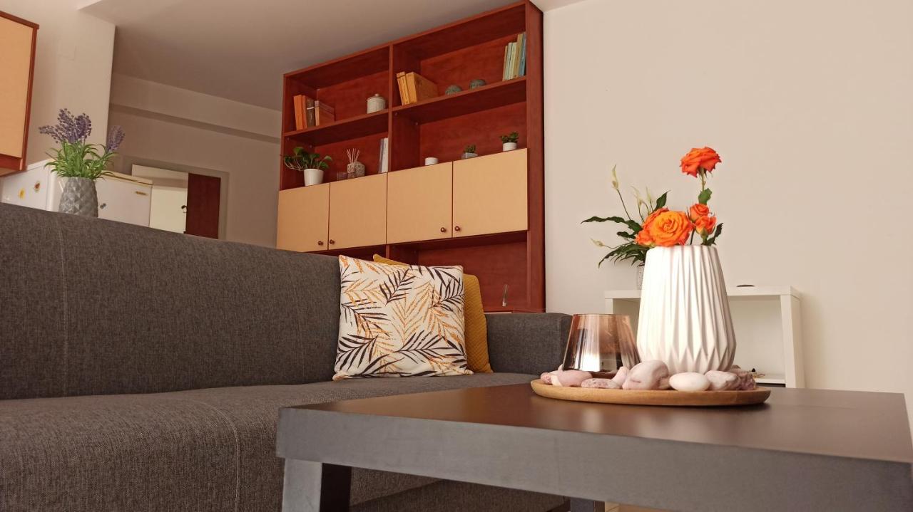Cozy Flat Close To The Airport/Port And Center Nea Alikarnassos Exteriör bild
