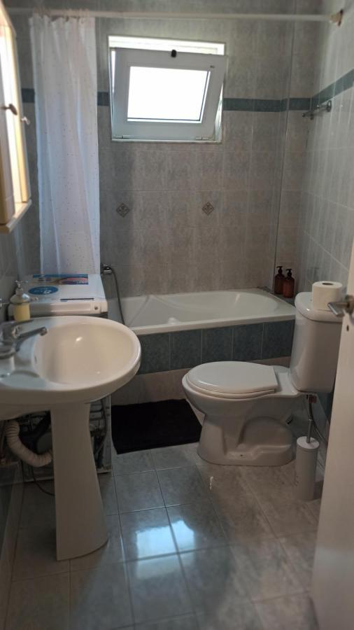 Cozy Flat Close To The Airport/Port And Center Nea Alikarnassos Exteriör bild